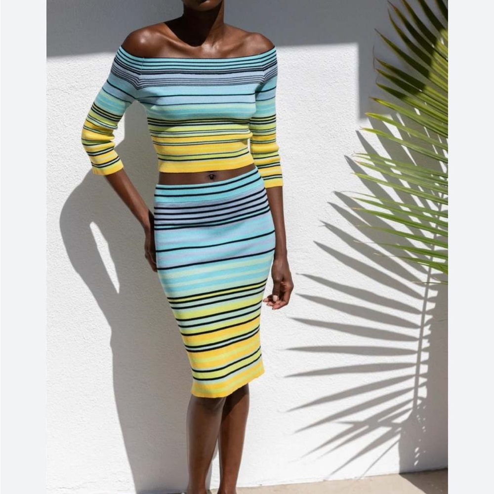 Striped Off-Shoulder Pencil Skirt in Aqua & Yellow